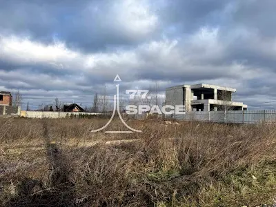ділянка за адресою с. Іванковичі, Зоряна, 1