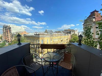 квартира за адресою Рейтарська вул., 31/16