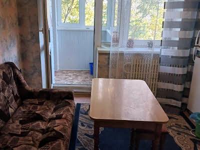 квартира по адресу Гвардейцев Широнинцев, 39д