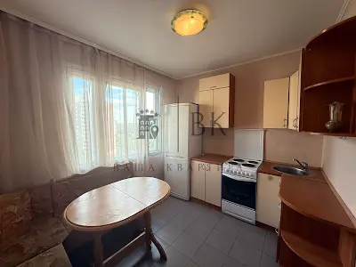 квартира за адресою Академіка Заболотного вул., 82