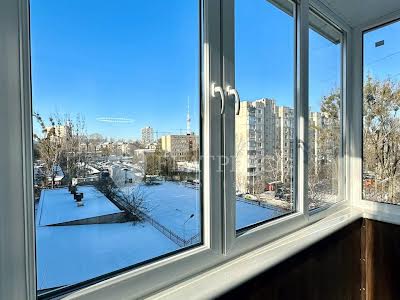 квартира за адресою Дегтярівська вул., 26-А