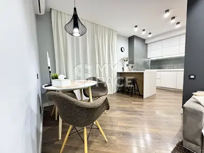 квартира за адресою Анни Ахматової вул., 22