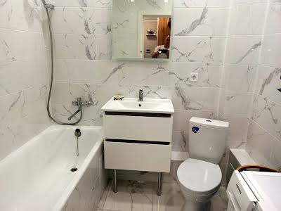 квартира за адресою Драгоманова вул., 10
