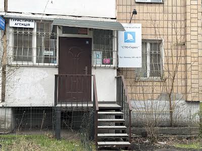 комерційна за адресою Миколи Бажана просп., 9-В