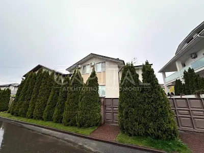 будинок за адресою Центральна вул.