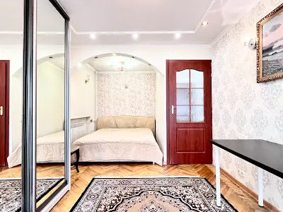 квартира за адресою Верховинна вул., 85