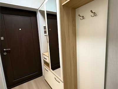 квартира по адресу Академика Глушкова просп., 9-Д