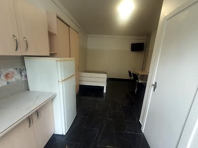 квартира за адресою с. Петропавлівська борщагівка, Комарова вул., 38