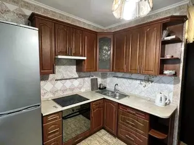 квартира по адресу Ревуцкого ул., 10/2
