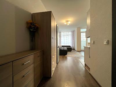 квартира за адресою Олени Пчілки вул., 7