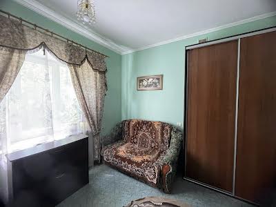 будинок за адресою с. Крюківщина, Квіткова вул., 3
