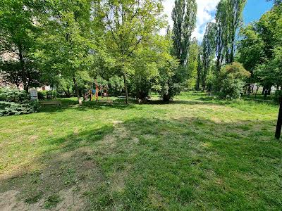 квартира за адресою Романа Ратушного вул. (Волгоградська), 39