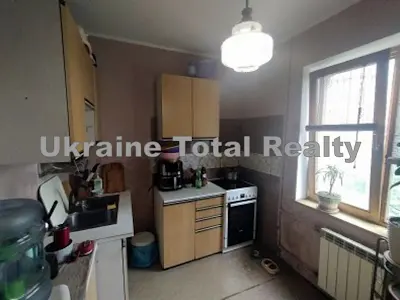 квартира за адресою Срібнокільська вул., 4