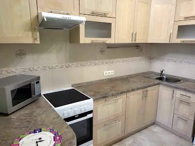 квартира за адресою Регенераторна вул., 4 к1