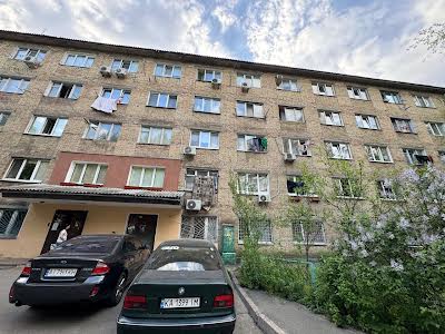 комната по адресу Горловская ул., 124/3