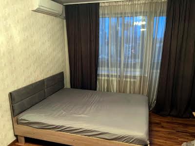 квартира за адресою Богдана Гаврилишина вул. (Ванди Василевської), 4
