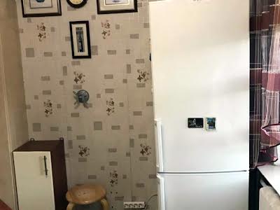 квартира по адресу Строителей ул., 19