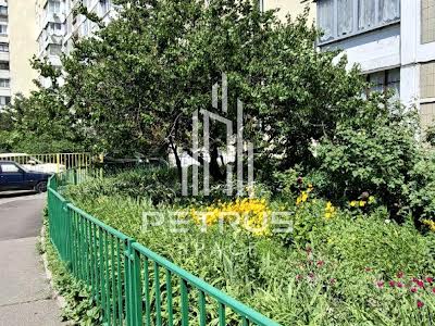 квартира за адресою Срібнокільська вул., 4