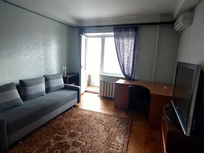 квартира за адресою Щорса, 33