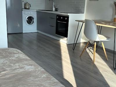 квартира за адресою Регенераторна вул., 4 к15