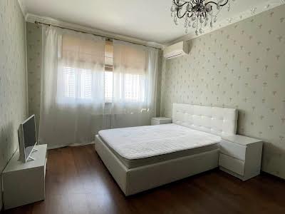 квартира по адресу Киев, Демеевская ул., 14