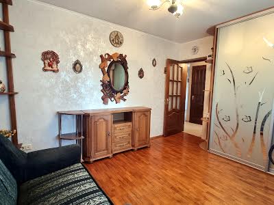 квартира за адресою Павла Тичини просп., 4