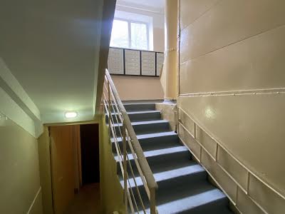 квартира за адресою Амвросія Бучми бульв., 5/1