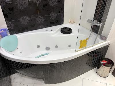 квартира за адресою Милославська вул., 4