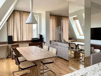 квартира за адресою Регенераторна вул., 4