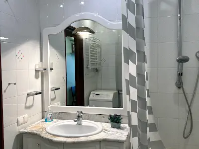 квартира за адресою Композитора Лятошинського вул., 8