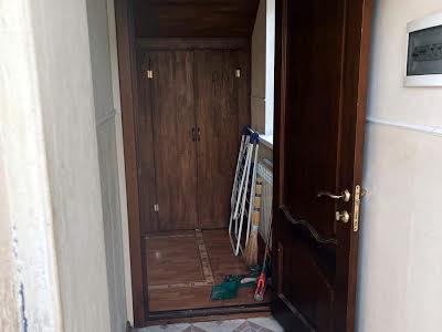 дом по адресу Патріарха Володимира Романюка ул. (Жовтнева), 9