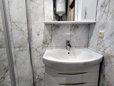 квартира за адресою Центральна вул., 21