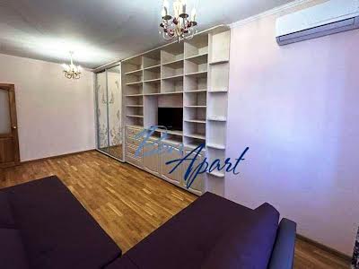 квартира за адресою Академіка Глушкова просп., 9-В