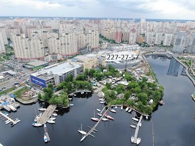 квартира за адресою Анни Ахматової вул., 23