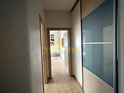 квартира за адресою Панаса Мирного вул., 17