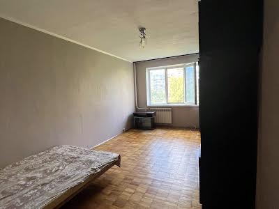 квартира за адресою Зої Гайдай вул., 9-А