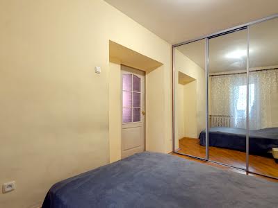 квартира за адресою Велика Васильківська вул. (Червоноармійська), 112