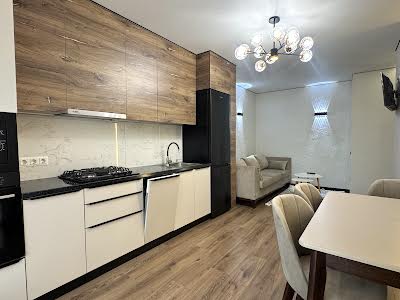 квартира за адресою Флотська вул., 10