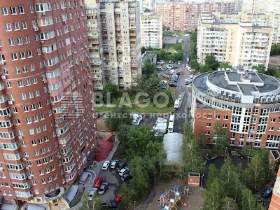 квартира за адресою Анни Ахматової вул., 13