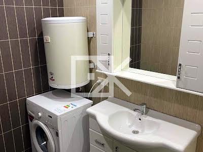 квартира по адресу Драгоманова ул., 12-А