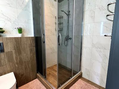 квартира за адресою Салютна вул., 2