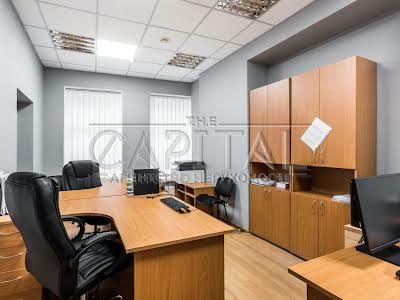 комерційна за адресою Київ, Воздвиженська вул., 43