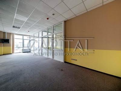 комерційна за адресою Антоновича вул. (Горького), 33в