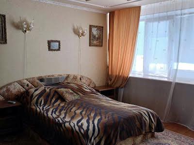 квартира за адресою Луї Пастера вул., 183