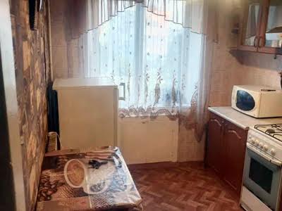 квартира за адресою Романа Ратушного вул. (Волгоградська), 14