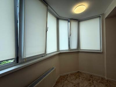 квартира по адресу с. Софиевская борщаговка, Миру ул., 30