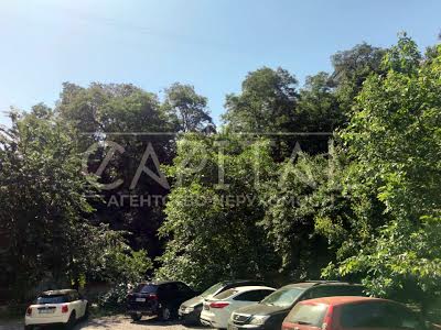 участок по адресу Андреевский спуск, 34