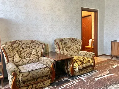 квартира за адресою Академіка Глушкова просп., 35