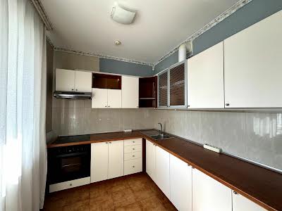 квартира за адресою Почайнинська вул., 25/49
