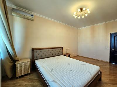 квартира за адресою Володимира Івасюка просп. (Героїв Сталінграду), 8